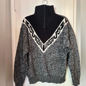 Vintage ‘80s acrylic ski pullover sweater v-zip neck with zip